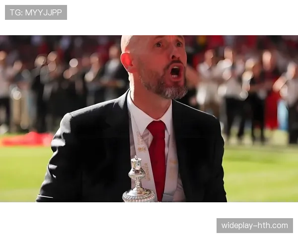 滕哈赫“反压迫”理念引热议：团队合作正重塑足球体育价值观